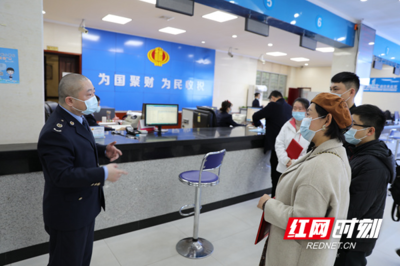 常德經開區稅務局創新啟動稅收宣傳月 聘任“納稅服務體驗師”為服務質效精準“體檢”